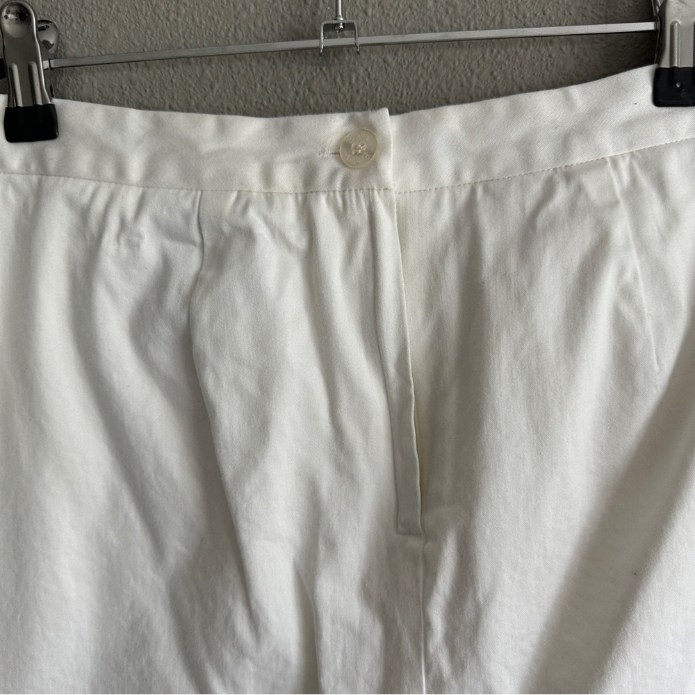 Lily Pulitzer White Skort Strawberry Print Pink Accent 8 - Picture 10 of 15
